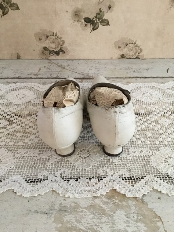 Antique Victorian White Leather Mary Janes - image 4