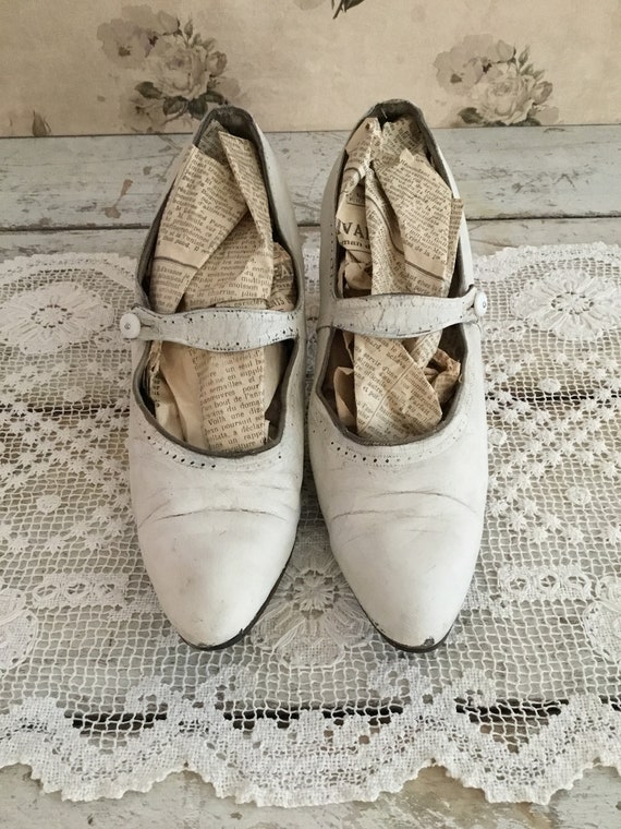 Antique Victorian White Leather Mary Janes - image 2