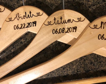 Cabides de dama de honra personalizados – presente de casamento para ela, esposa, mãe, namorada, namorado, marido, irmão, irmã.