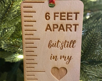 Enfeite de Natal de quarentena a seis pés de distância de 2020