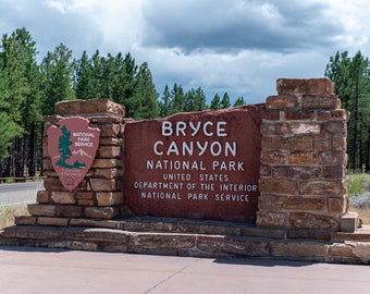 Bryce Canyon national park sign digital download, print yourself digital photo, travel photography, photo print, home decor fine art