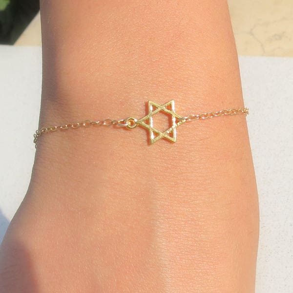 Star Of David Bracelet, Tiny Gold Star Of David Bracelet, Star Of David Jewelry, Jewish Jewelry, Magen David Bracelet, Jewish Star Bracelet.