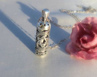 Mezuzah Necklace, Sterling Silver Mezuzah Pendant, Jewish Star Symbol MEZUZAH Pendant, Mezuzah Case Pendant, Jewish Jewelry, Judaica Gift.