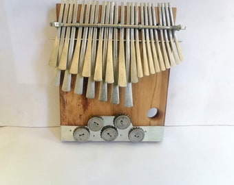 AFRICAN KALIMBA MBIRA , Leonard Chiyanike, E flat tuning , thumb piano ,  music gift for him or her, finger piano , made to order