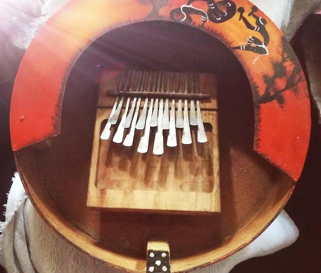 15 key nyunga nyunga kalimba mbira african instrument with a mbira bag, calabash, gourd , resonator