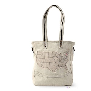USA MapPerfect Canvas Tote Bag, Vegan Shoulder Bag With Pockets, Laptop Work Student Bag, Tote with Zipper Pockets, CLASSIC tote