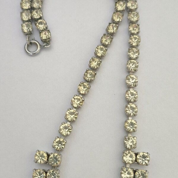 Vintage White Rhinestone chocker necklace