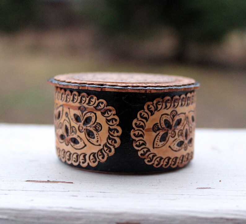 Wooden Box Hot Stamp Wood Box Jewelry Box Ring Holder Gift for Her Birch Bark Box Round Box Birch Bird Box Black Box Trinket Box
