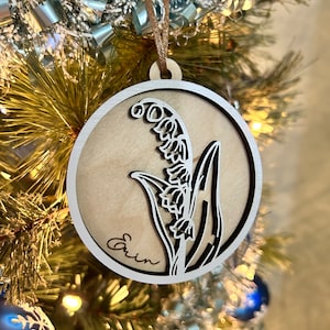 Personalized Birth Flower wooden ornament