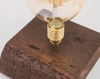 Alte hölzerne Tischlampe Vintage Edison Lampe Handgemachte alte Lampe aus recyceltem Holz