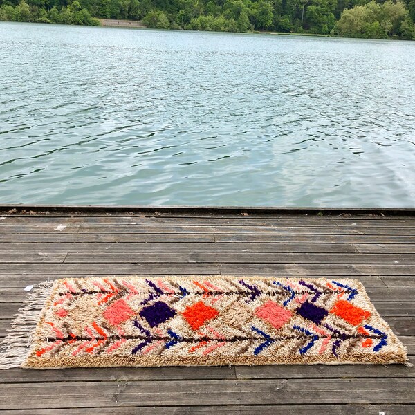 Manifique vintage Berber rug 80x185 cm, handmade Moroccan Orange carpet made of wool