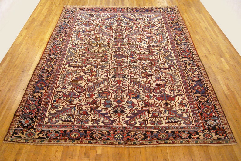 Vintage Traditional Oriental Rug, in Room Size, with Ivory Field and Symmetrical Design image 2