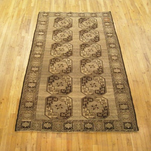 Vintage Hand-Knotted Decorative Oriental Carpet image 3