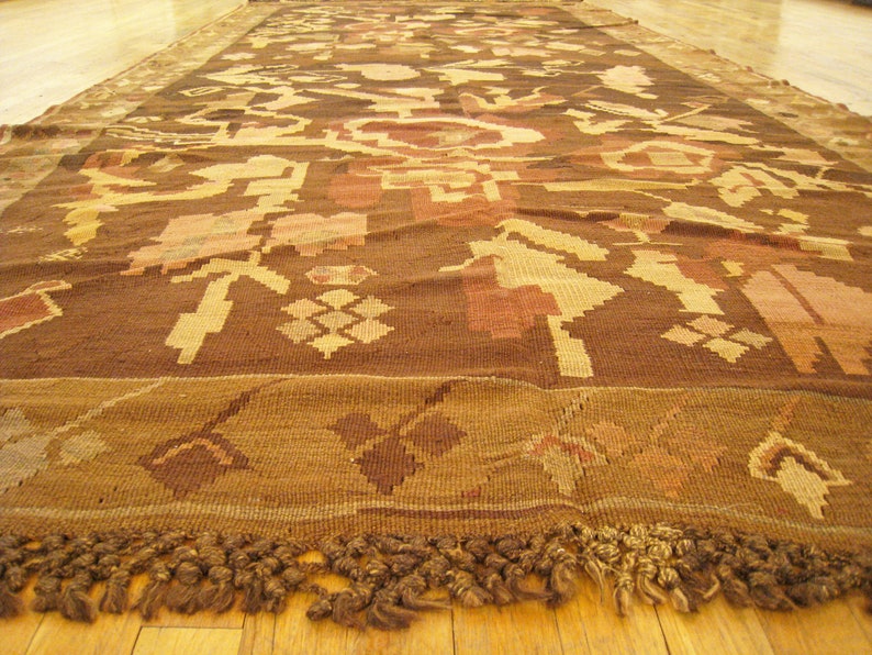 Vintage Bessarabian Kilim Rug, in Gallery Size, with Stylized Foliate Design image 8