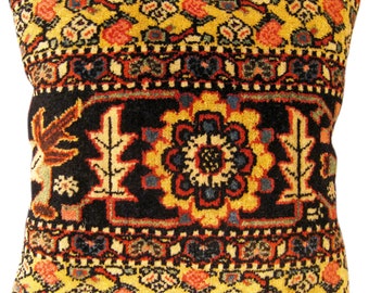 Antique Traditional Carpet Pillow; size 1'2” x 1'2”