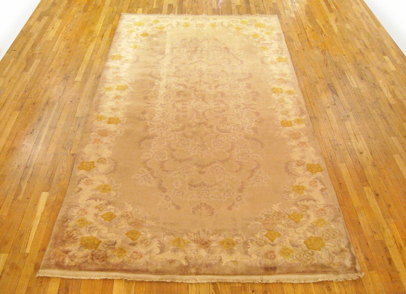 Vintage Chinese Art Deco Oriental Rug, in Gallery Size, W Flowers and Ivory Tone image 2