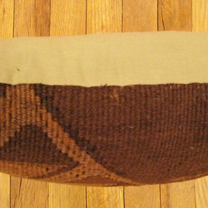 Vintage Kilim Tapestry Pillow size 1'5 x 1'2 imagem 3