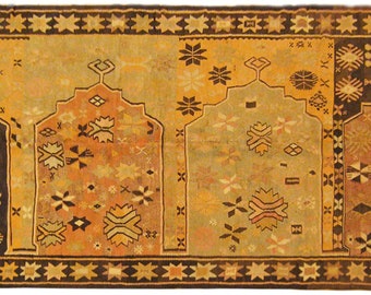 Vintage Turkish Decorative Oriental Kilim Rug in Gallery Size