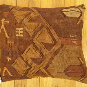 Vintage Kilim Tapestry Pillow size 1'5 x 1'2 imagem 2