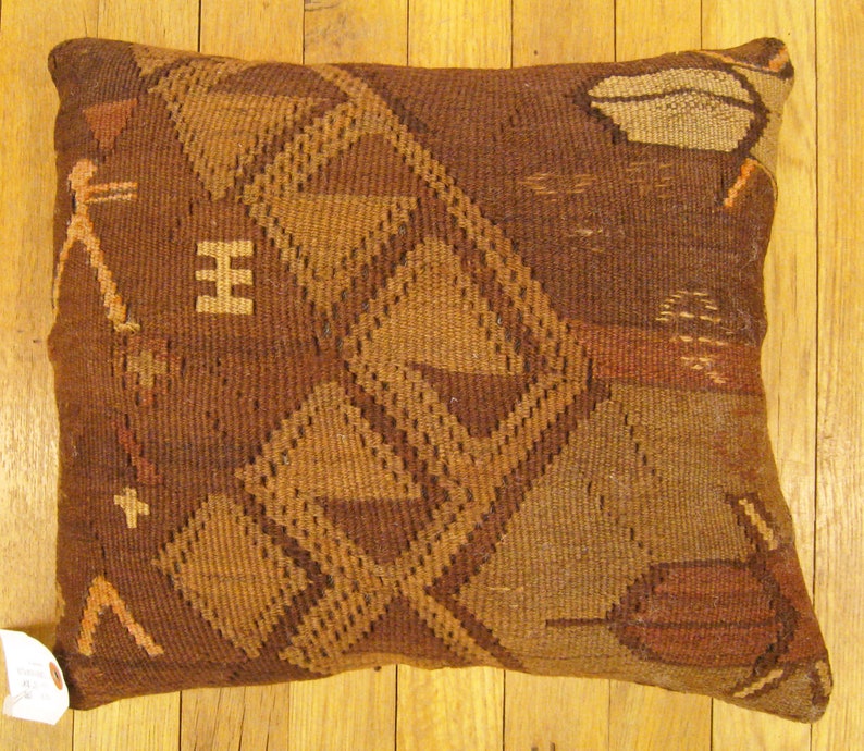 Vintage Kilim Tapestry Pillow size 1'5 x 1'2 imagem 2