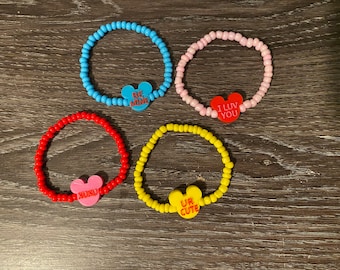 Mickey Inspired Pulsera del Día de San Valentín / Candy / Conversation Heart Inspired