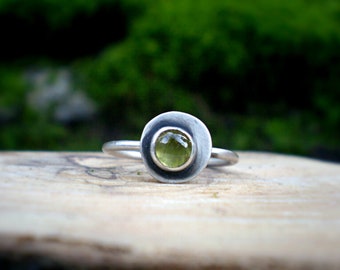 peridot sterling silver ring