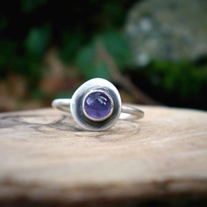 silver ring with Amethyst gemstone small abstract image 1