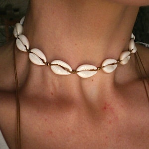 shell choker, seashell necklace with beads, cowrie shell necklace beaded, boho beach jewelry. puka shell collar. ocean themed wedding gift