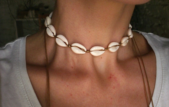 Beach Jewelry Surfer Necklace Birthday Gift Beach Wedding Gift For Her Snail Shell Jewelry Puka Shell Cowrie Shell Choker Necklace