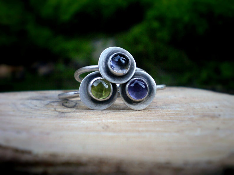 silver ring with Amethyst gemstone small abstract image 5