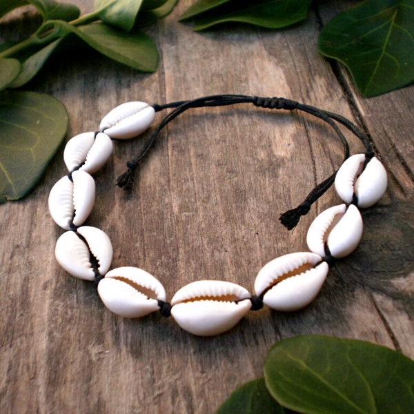 cowrie shell macrame anklet adjustable