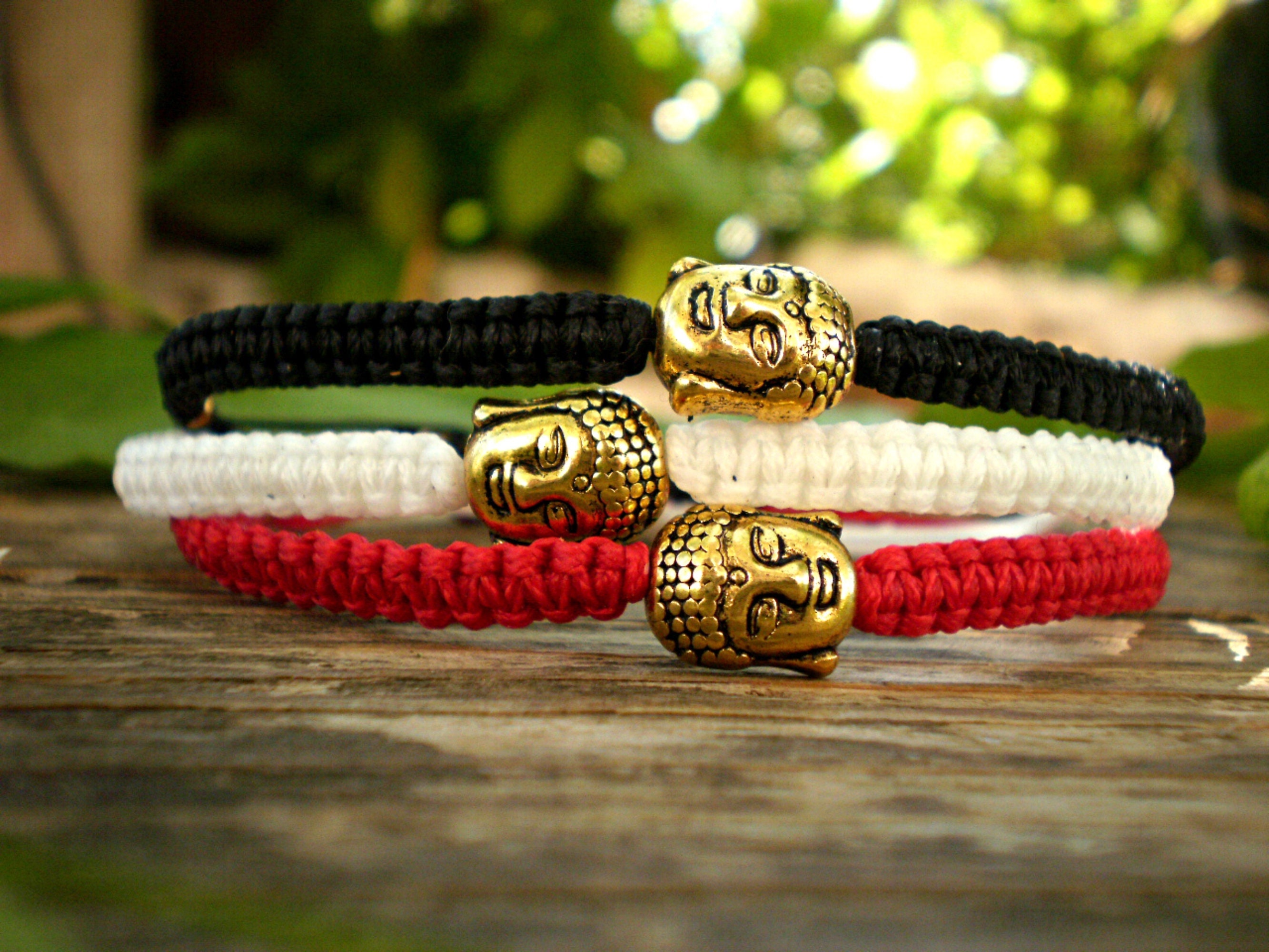 Bracelet Bouddha élastiqué avec perles roses tendre et dorées