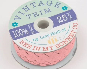 Bee In My Bonnet - Lori Holt 3/8" Vintage Trim - Corail - - Vendu en BTY