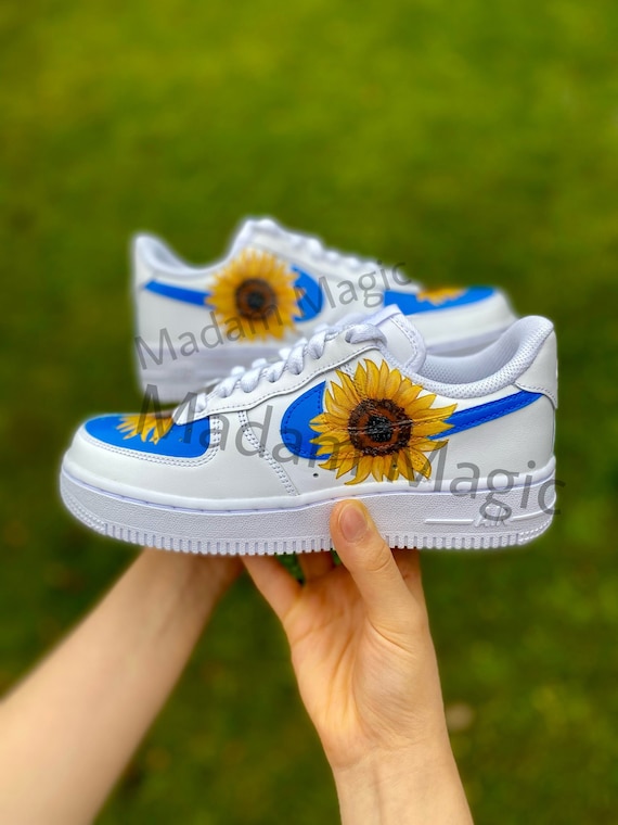 Pintado a mano Personalizado Nike Air Force 1 Flor de girasol | Etsy España
