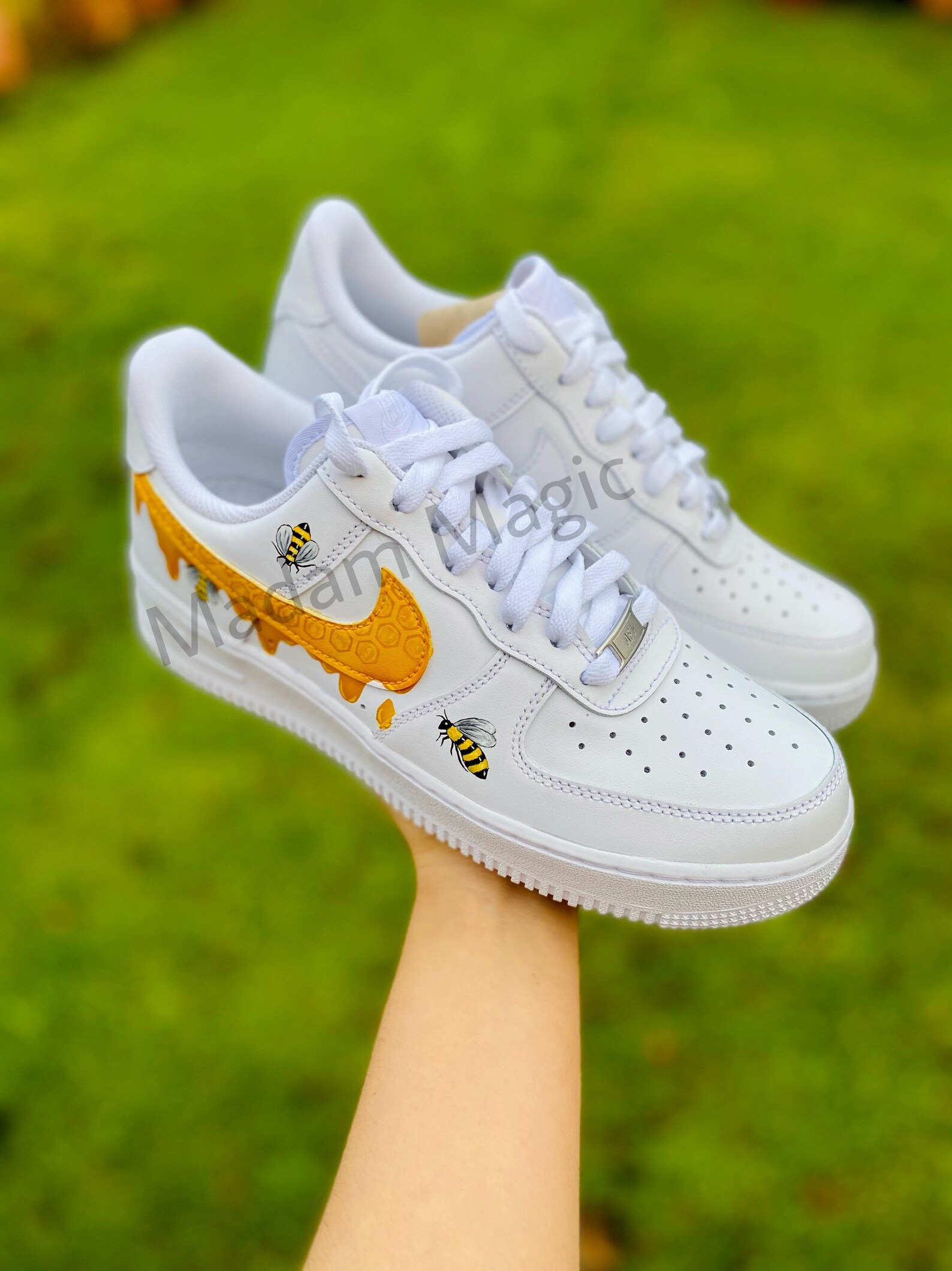 custom air force 1 bee