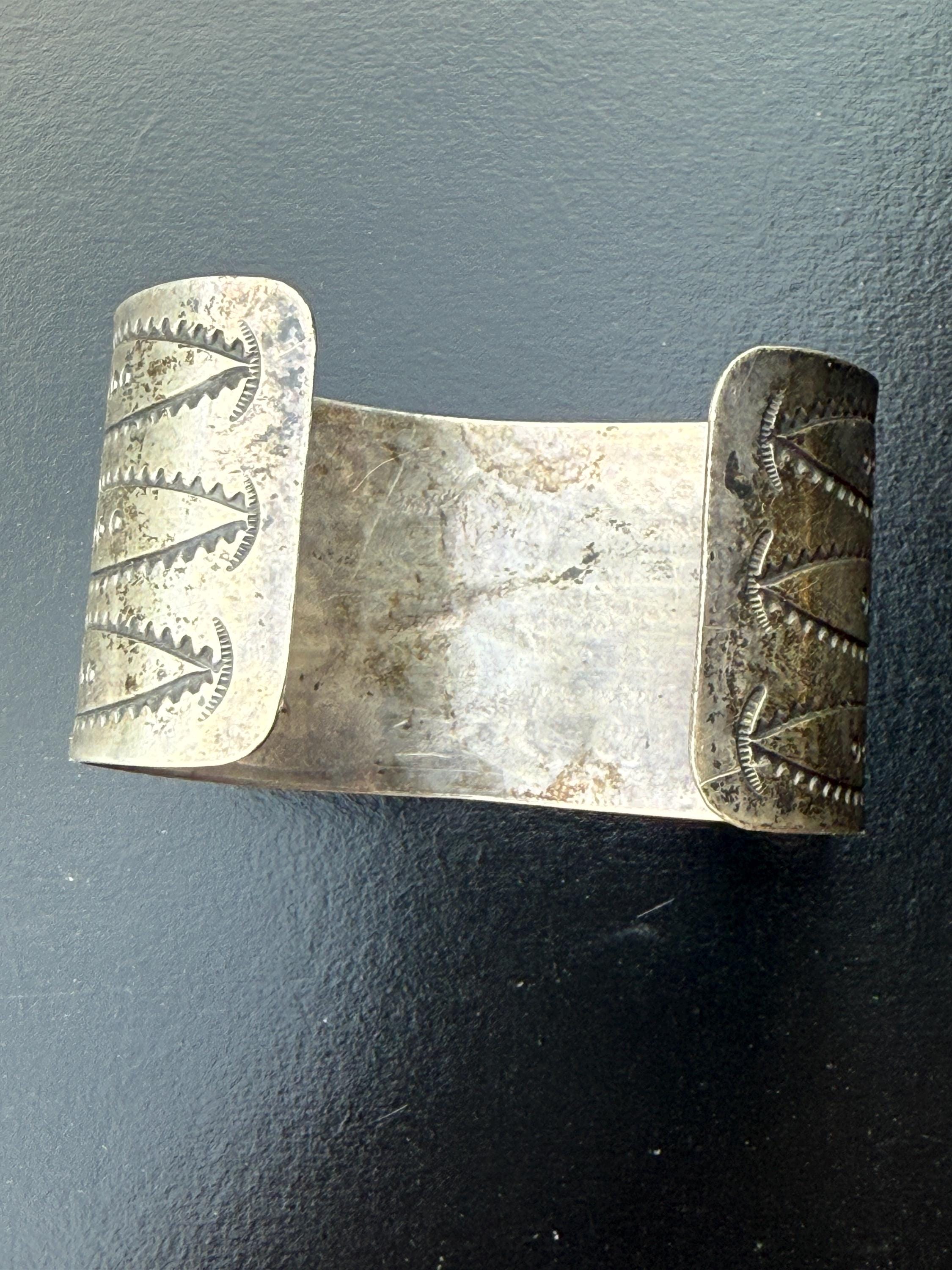 1930s-40s Wide Navajo Old Pawn 925 Sterling Silver Large Cuff 