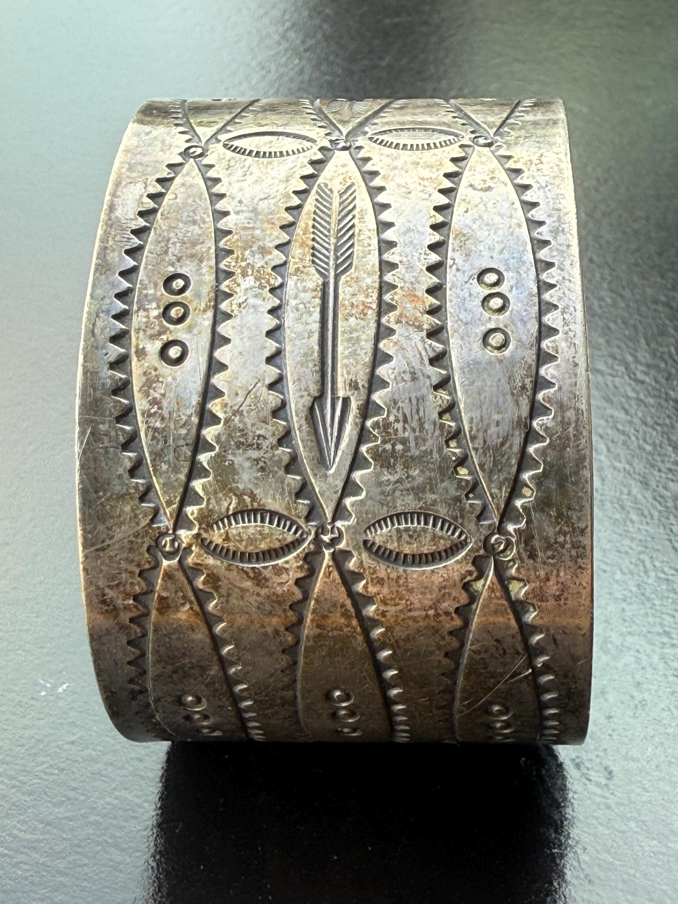 1930s-40s Wide Navajo Old Pawn 925 Sterling Silver Large Cuff 