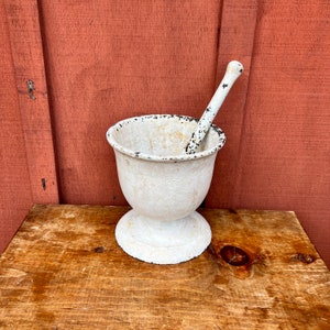 Rare Large Late 19thC Painted Cast Iron Mortar & Pestle Pharmacy General Store Antique
