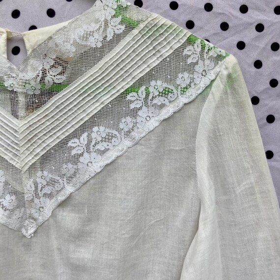 Romantic Victorian Style Vintage 1970s Ivory Lace… - image 5