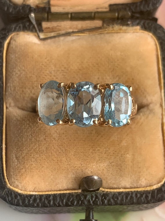 14k Gold Triple Stone Aquamarine Ring