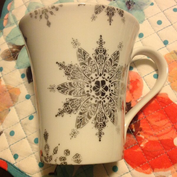222 Fifth Lace Snowflake Coffee Mug Holds 10oz
