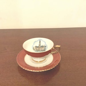 Vintage Handgemalt Bavaria Tea Cup & Saucer: Hamburg-Rathaus Gold Trim zdjęcie 1