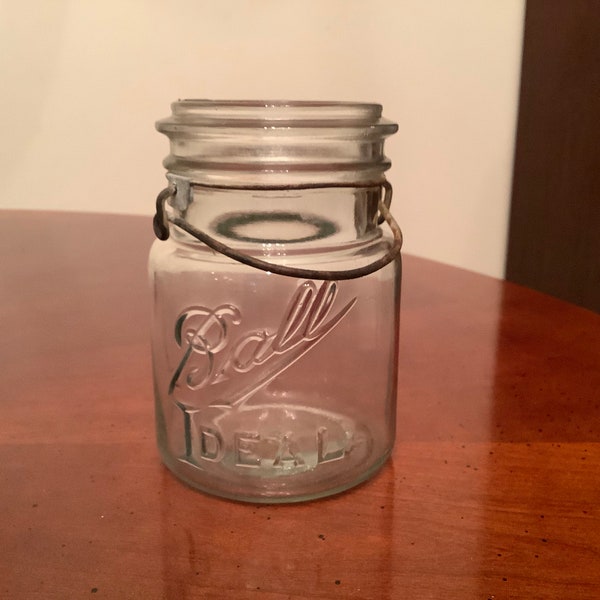 Ball Ideal Mason Clear Glass Jar With Wire Bail Dropped A 1910-1923