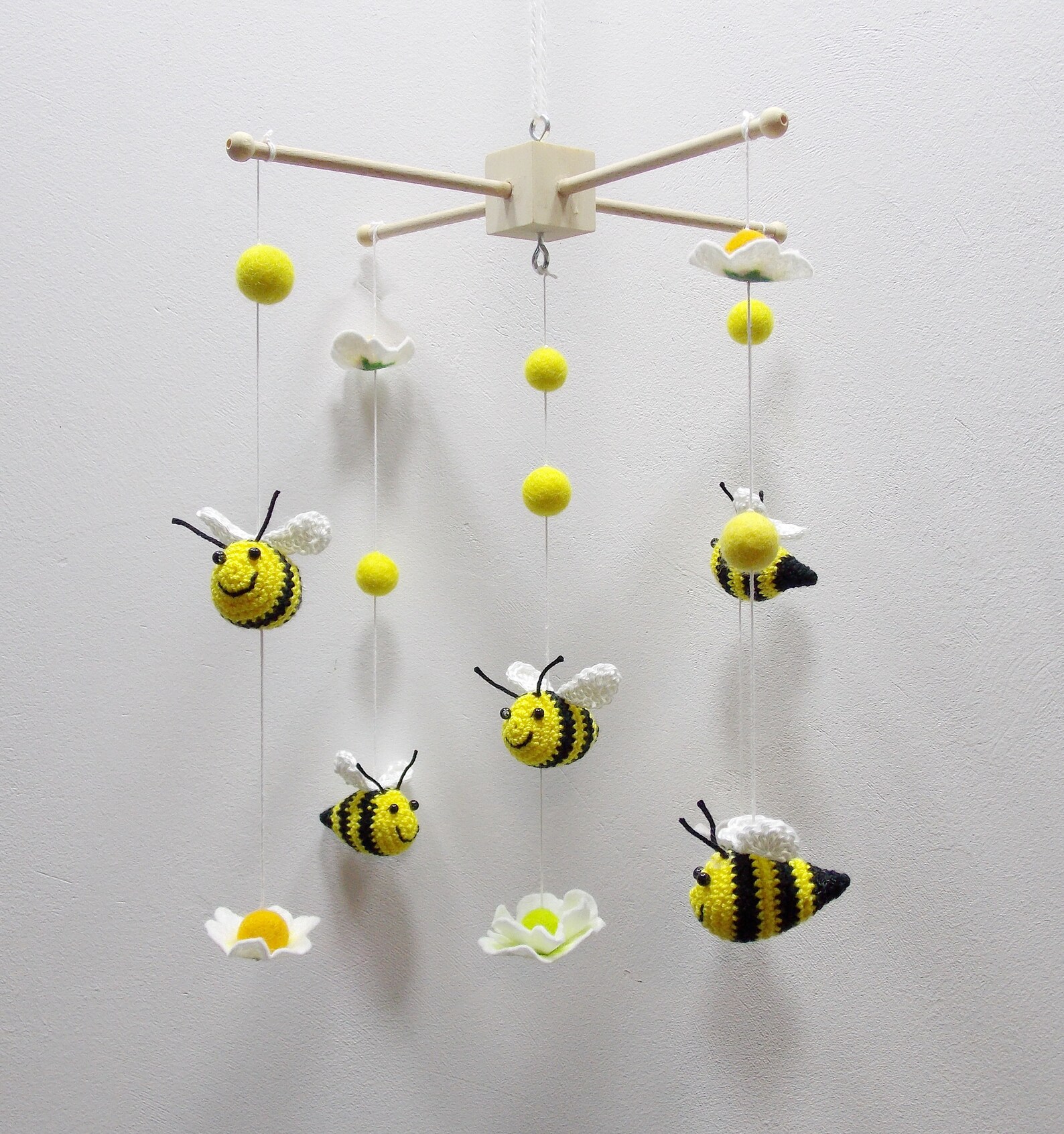 Nerdichic Crib Mobile Bee And Flower Hanging Mobile Kits Mobile