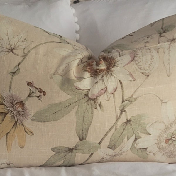 P Kaufmann Country Cottage Blush Pillowcovers. Slipcovers. Lumbar/Toss/throw.Florals