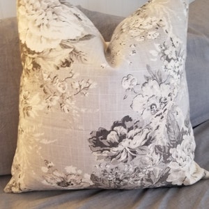 Linen Blend.Floral.Summer Pillow Covers.Toss Pillows.Throw Pillows.Cushion Covers.Slipcovers.Home Decor.