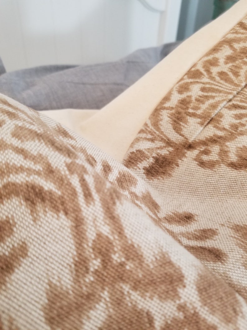 Brown Pillow covers.Damask.Pillowcovers.Slipcovers.Toss Pillows.Throw Pillows.Cushion Covers.Accents.Naturals