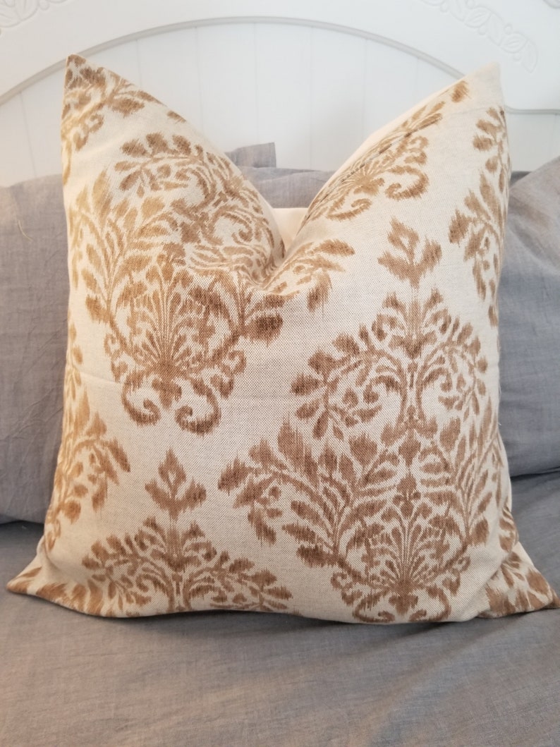 Brown Pillow covers.Damask.Pillowcovers.Slipcovers.Toss Pillows.Throw Pillows.Cushion Covers.Accents.Naturals