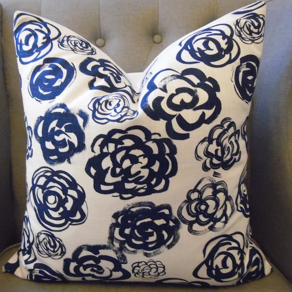 Navy Floral.Navy and White.Spring Accents.Toss Pillows .Throw Pillows.Cushion Covers.Slipcovers.Home Decor Accents.Blues.