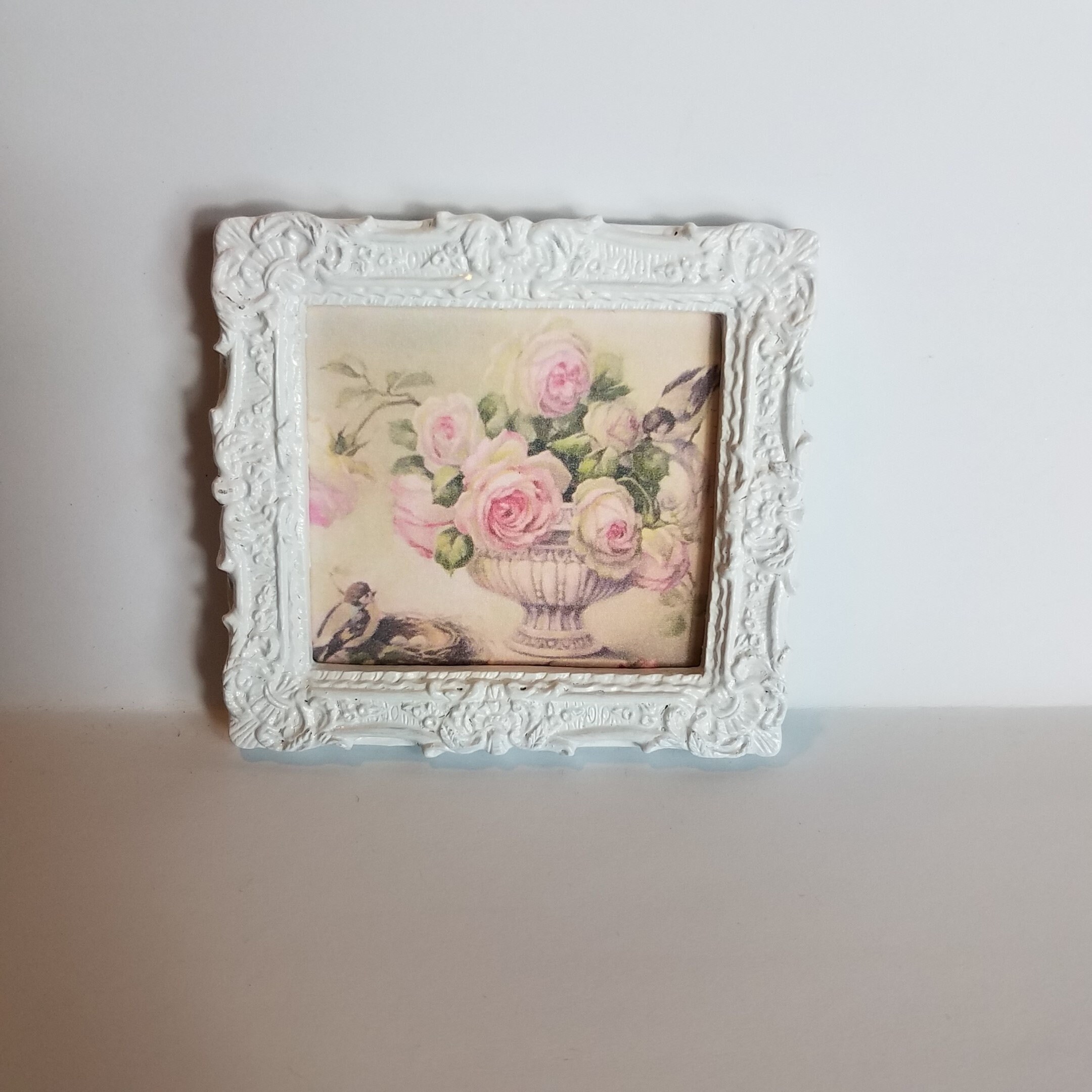 HANDMADE MINIATURE DOLLS HOUSE ACCESSORY CANVAS STYLE WALL ART PICTURE PINK ROSE 